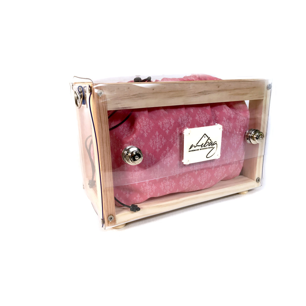 Funda rosa con flores